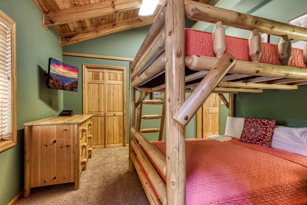 סביירוויל Mountain Lake Lodge, Hot Tub, Theater Room, 1089 Free Tickets Each Paid Day, Dollywood And More מראה חיצוני תמונה