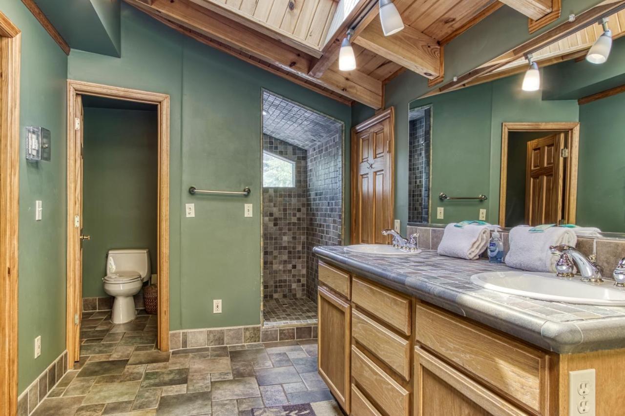 סביירוויל Mountain Lake Lodge, Hot Tub, Theater Room, 1089 Free Tickets Each Paid Day, Dollywood And More מראה חיצוני תמונה