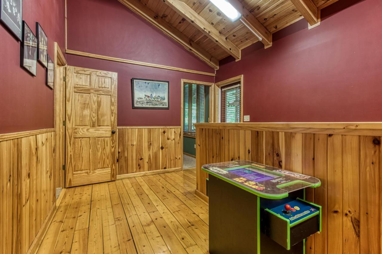 סביירוויל Mountain Lake Lodge, Hot Tub, Theater Room, 1089 Free Tickets Each Paid Day, Dollywood And More מראה חיצוני תמונה