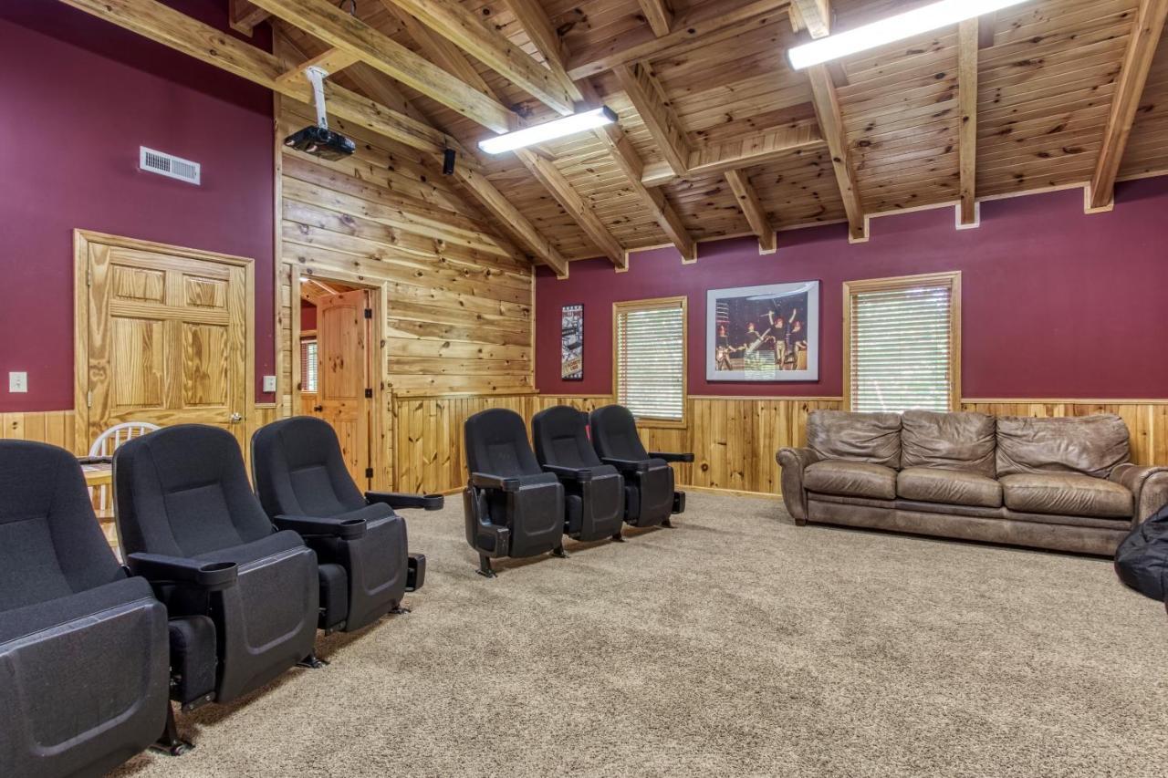 סביירוויל Mountain Lake Lodge, Hot Tub, Theater Room, 1089 Free Tickets Each Paid Day, Dollywood And More מראה חיצוני תמונה