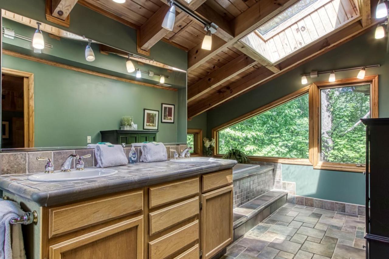 סביירוויל Mountain Lake Lodge, Hot Tub, Theater Room, 1089 Free Tickets Each Paid Day, Dollywood And More מראה חיצוני תמונה
