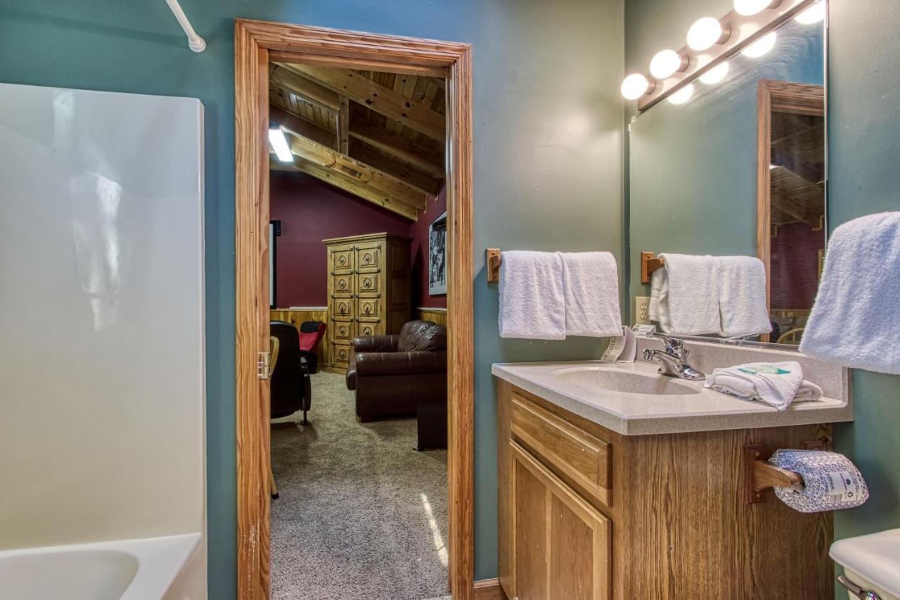 סביירוויל Mountain Lake Lodge, Hot Tub, Theater Room, 1089 Free Tickets Each Paid Day, Dollywood And More מראה חיצוני תמונה