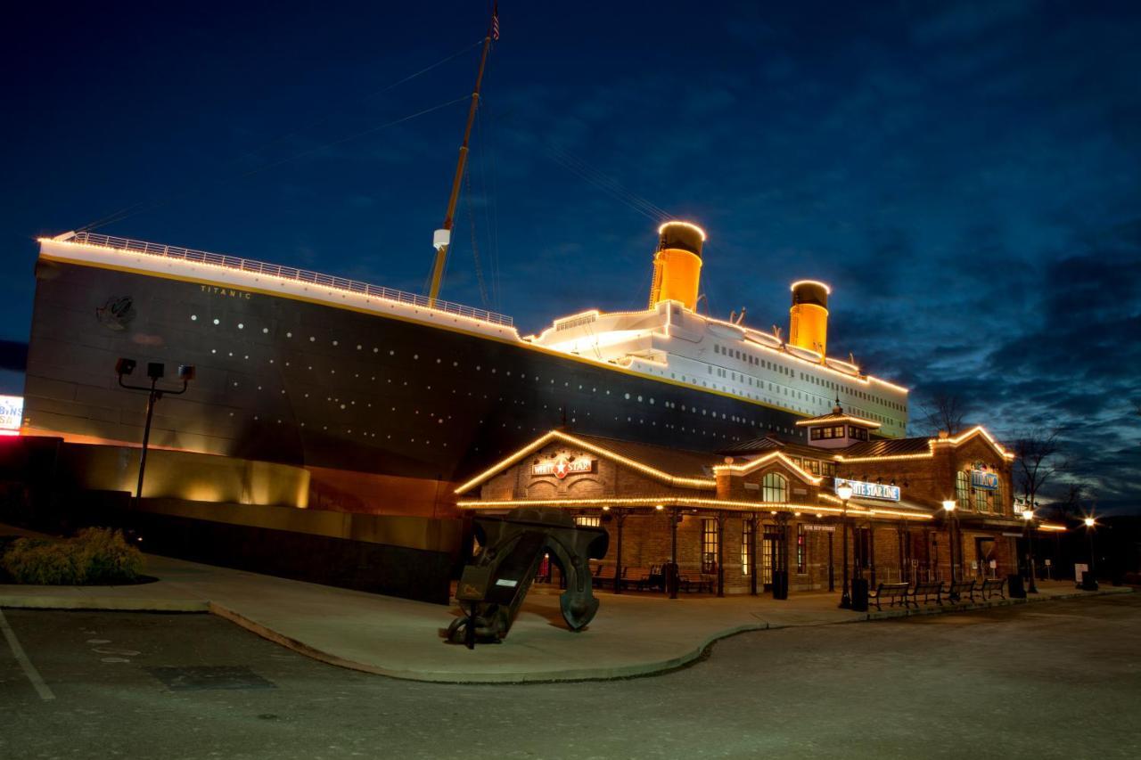סביירוויל Mountain Lake Lodge, Hot Tub, Theater Room, 1089 Free Tickets Each Paid Day, Dollywood And More מראה חיצוני תמונה